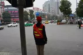 体验义务交通劝导，倡导安全文明出行(图10)